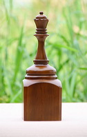 wood_queen_trophy_04