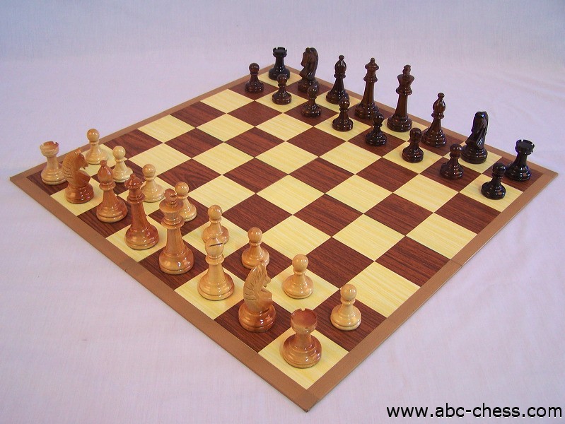 wooden_chess-set_09.jpg