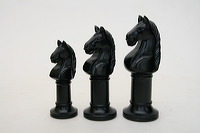 wood_horse_trophy_black_05
