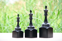 wood_king_trophy_black_02