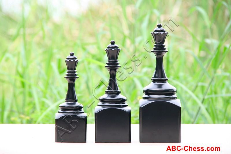 wood_queen_trophy_black_01.jpg
