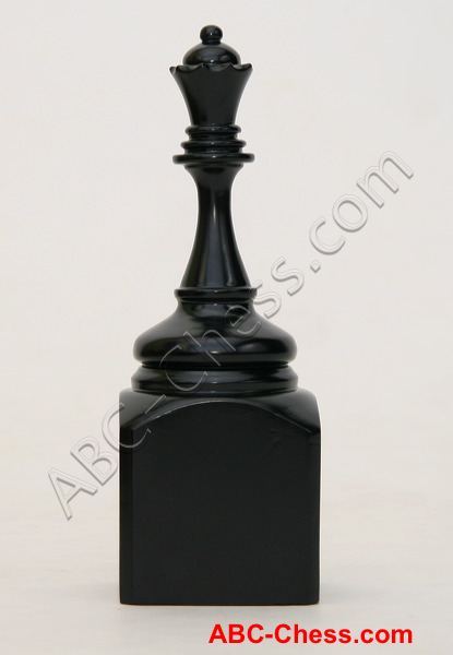 wood_queen_trophy_black_08.jpg