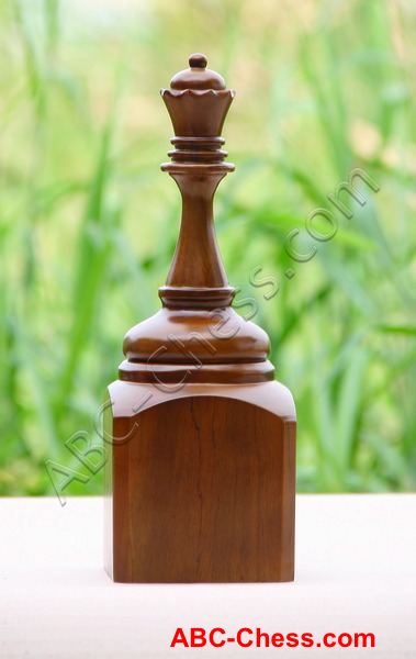 wood_queen_trophy_04.jpg
