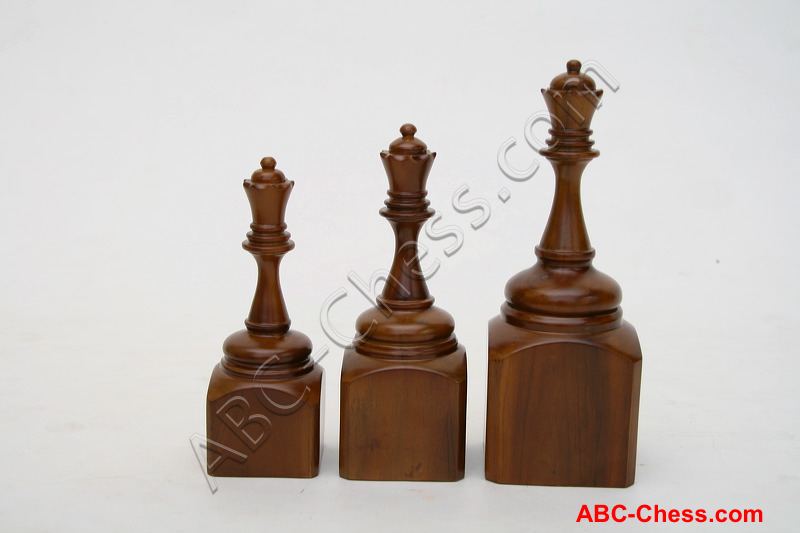 wood_queen_trophy_05.jpg