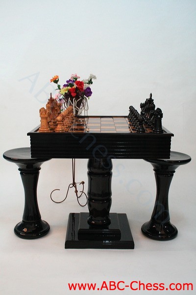 outdoor_wood_chess_table_05.jpg