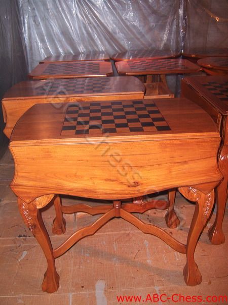 wooden_chess_table_04.jpg