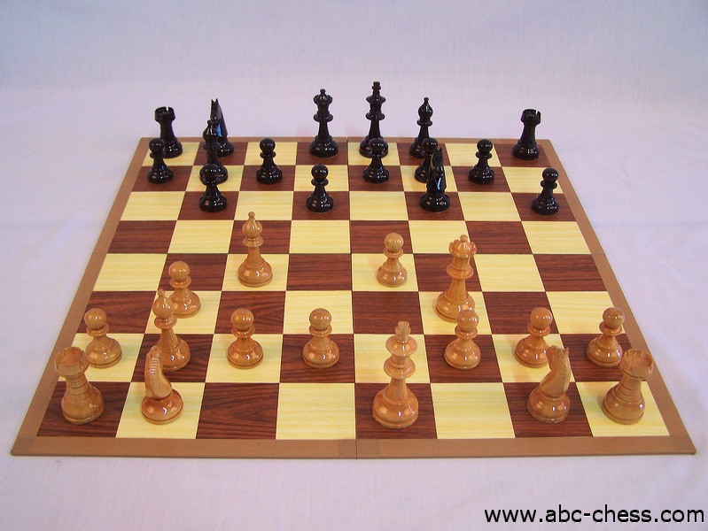 wooden_chess-set_02.jpg